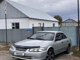 Toyota Camry 2001 года за 3 200 000 тг. в Уральск – фото 2