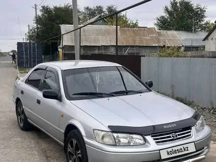 Toyota Camry 2001 года за 3 200 000 тг. в Уральск – фото 4