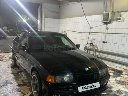 BMW 316 1992 года за 1 100 000 тг. в Актау – фото 2