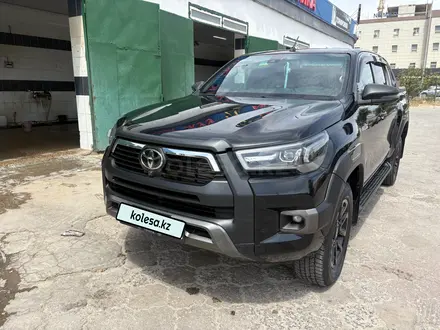 Toyota Hilux 2023 года за 26 000 000 тг. в Актау – фото 2
