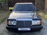 Mercedes-Benz E 230 1989 годаfor2 200 000 тг. в Шымкент
