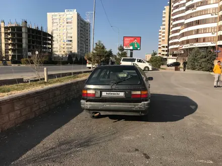 Volkswagen Passat 1993 года за 950 000 тг. в Шымкент – фото 2