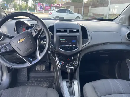 Chevrolet Aveo 2013 года за 3 800 000 тг. в Караганда – фото 11