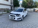 Chevrolet Aveo 2013 года за 3 800 000 тг. в Караганда