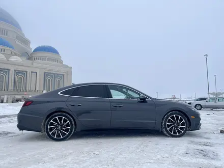 Hyundai Sonata 2020 года за 10 200 000 тг. в Астана – фото 3