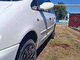 Volkswagen Sharan 1998 годаүшін1 450 000 тг. в Актобе – фото 3