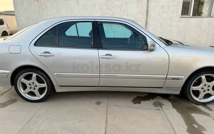 Mercedes-Benz E 320 2001 годаүшін4 900 000 тг. в Актау