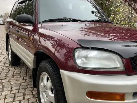 Toyota RAV4 1997 года за 4 150 000 тг. в Алматы – фото 9