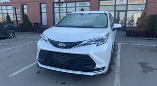 Toyota Sienna 2023 года за 19 500 000 тг. в Алматы