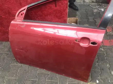 Передняя правая дверь Toyota Corolla за 70 000 тг. в Алматы