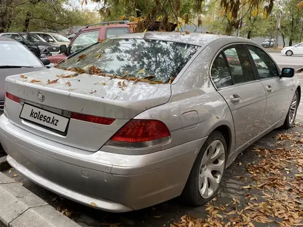 BMW 745 2003 года за 3 000 000 тг. в Алматы – фото 4