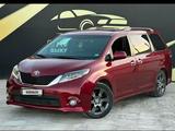 Toyota Sienna 2015 годаfor14 000 000 тг. в Атырау – фото 3