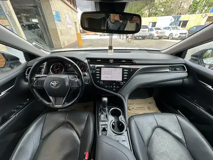 Toyota Camry 2019 года за 14 500 000 тг. в Астана – фото 8