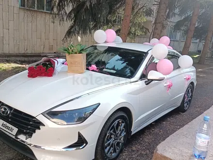 Hyundai Sonata 2021 года за 13 500 000 тг. в Алматы