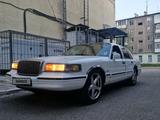 Lincoln Town Car 1996 года за 3 900 000 тг. в Караганда