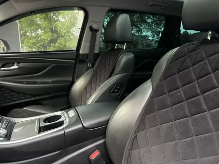 Hyundai Santa Fe 2021 года за 14 700 000 тг. в Актобе – фото 16