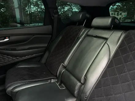 Hyundai Santa Fe 2021 года за 14 700 000 тг. в Актобе – фото 20
