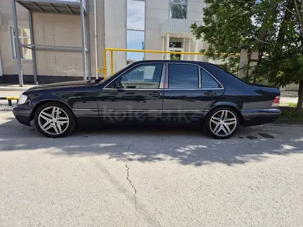 Mercedes-Benz S 320 1997 года за 2 700 000 тг. в Кызылорда – фото 2