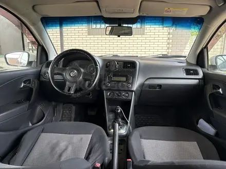 Volkswagen Polo 2011 года за 3 000 000 тг. в Алматы – фото 9