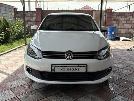 Volkswagen Polo 2011 года за 3 000 000 тг. в Алматы – фото 2