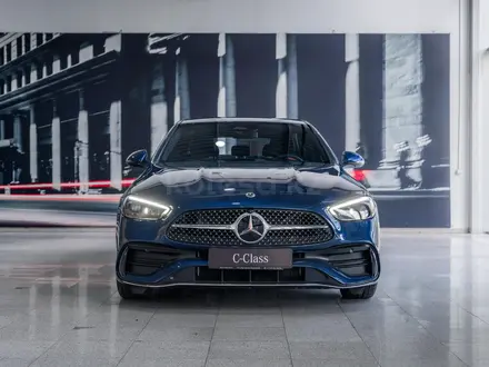 Mercedes-Benz C-Class, 2025