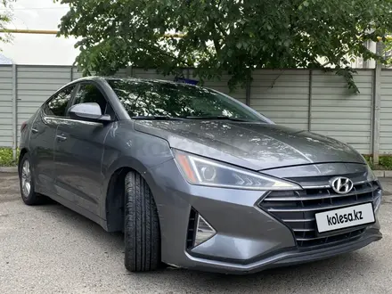 Hyundai Elantra 2019 года за 6 700 000 тг. в Алматы