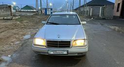 Mercedes-Benz C 200 1994 года за 2 350 000 тг. в Астана – фото 2