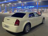Chrysler 300C 2005 года за 5 500 000 тг. в Алматы – фото 3