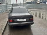 Mercedes-Benz E 230 1991 года за 1 000 000 тг. в Алматы – фото 3