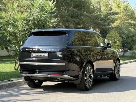 Land Rover Range Rover 2023 года за 87 000 000 тг. в Алматы – фото 6