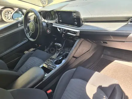 Kia K5 2022 года за 10 500 000 тг. в Алматы