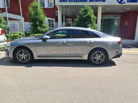 Kia K5 2022 года за 10 500 000 тг. в Алматы – фото 7