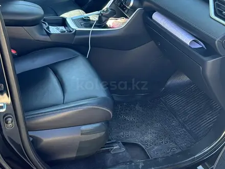 Toyota RAV4 2020 года за 14 500 000 тг. в Актобе – фото 5