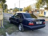 Mercedes-Benz E 220 1995 года за 1 450 000 тг. в Талдыкорган