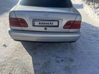 Mercedes-Benz E 230 1996 года за 2 850 000 тг. в Астана