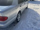 Mercedes-Benz E 230 1996 года за 2 850 000 тг. в Астана – фото 2