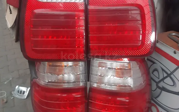 Lexus LX 470 фонари задний комплект за 60 000 тг. в Алматы