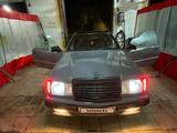 Mercedes-Benz E 230 1992 года за 1 550 000 тг. в Караганда – фото 2