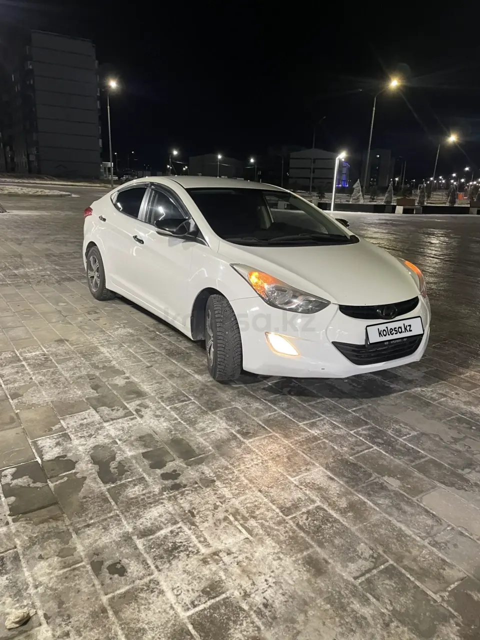 Hyundai Elantra, 2011