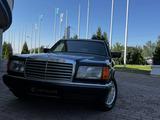 Mercedes-Benz S 560 1987 годаүшін15 000 000 тг. в Алматы – фото 2
