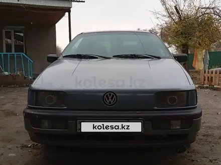 Volkswagen Passat 1990 года за 1 000 000 тг. в Есик – фото 2