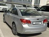 Chevrolet Cruze 2014 года за 3 900 000 тг. в Актау – фото 2