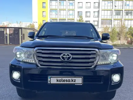 Toyota Land Cruiser 2013 года за 22 500 000 тг. в Астана