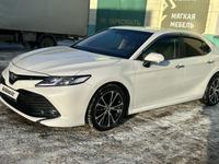 Toyota Camry 2019 года за 12 200 000 тг. в Астана