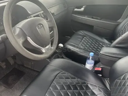 ВАЗ (Lada) Priora 2172 2013 года за 1 560 000 тг. в Астана – фото 4