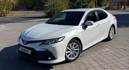 Toyota Camry 2021 года за 12 500 000 тг. в Караганда – фото 4