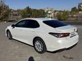 Toyota Camry 2021 года за 12 500 000 тг. в Караганда – фото 5