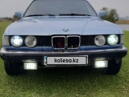 BMW 730 1991 года за 800 000 тг. в Уральск