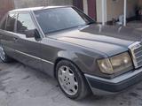 Mercedes-Benz E 260 1990 года за 1 800 000 тг. в Тараз