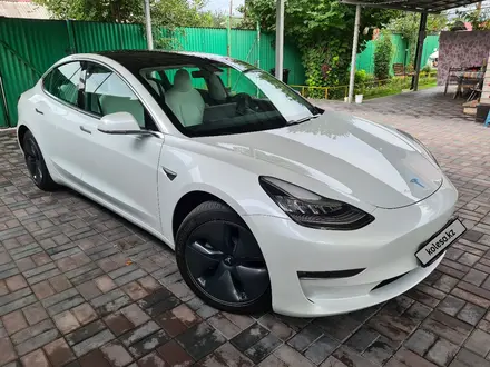 Tesla Model 3 2021 года за 18 850 000 тг. в Алматы – фото 2